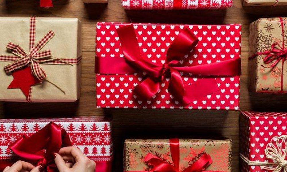 holiday charity gift wrapping